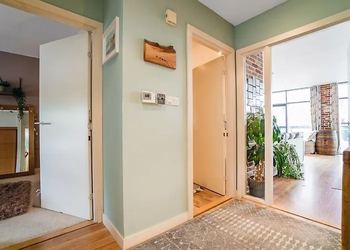 Apartment Luxury Huge Modern Open Plan 2bedroom Flat - Free Private Parking & Balcony Located At The Ovo Hydro And Sec Centre Glasgow