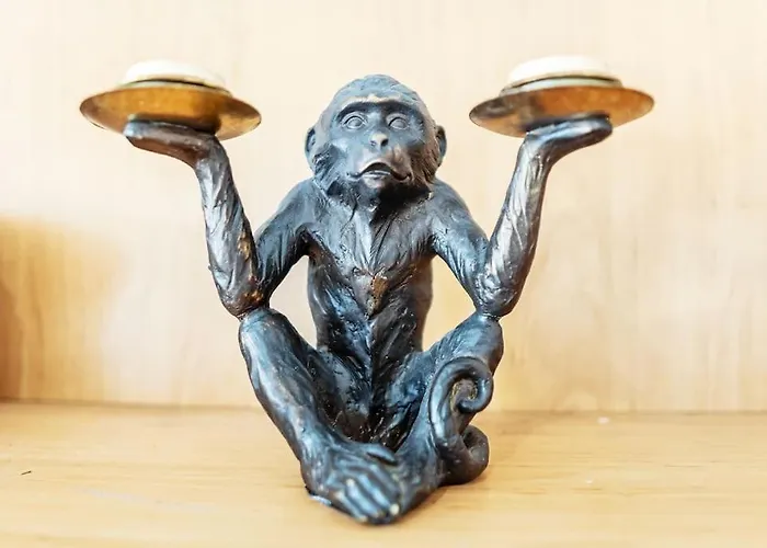 Apartment Luxury Huge Modern Open Plan 2bedroom Flat - Free Private Parking & Balcony Located At The Ovo Hydro And Sec Centre