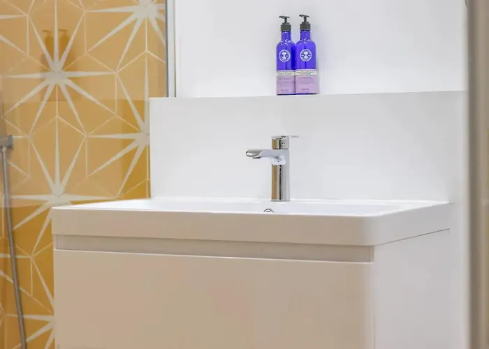 Stylish West End Detached Mews - Pass The Keys Сasa de vacaciones *