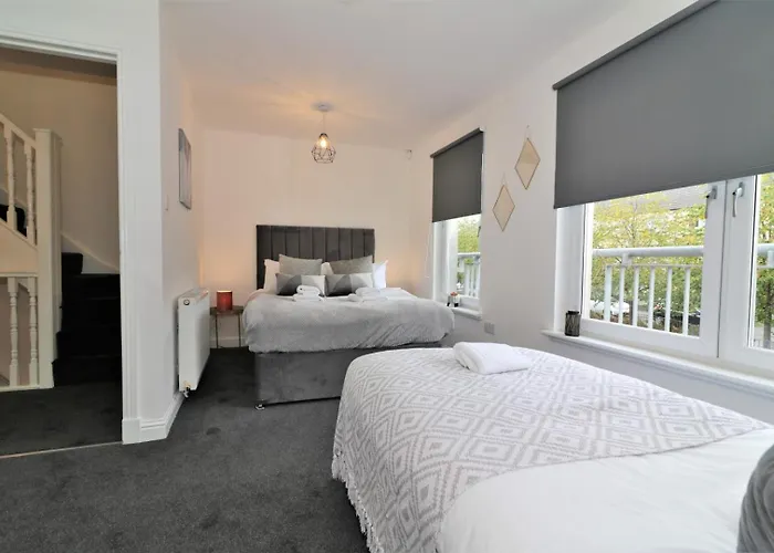 Signature - Belvidere House *