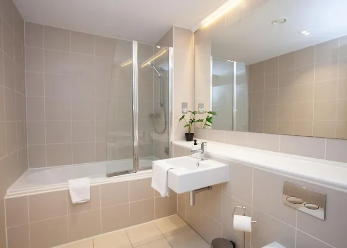 Stunning One Bed With Parking In Centre Appartement