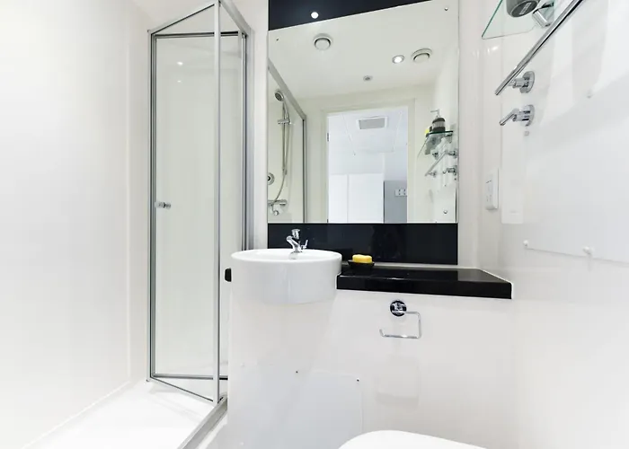 Student Only Merchant In Apartment