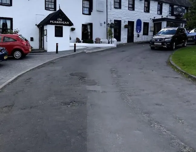 House In Drymen Village With Free Local Health Club Access 別荘 *