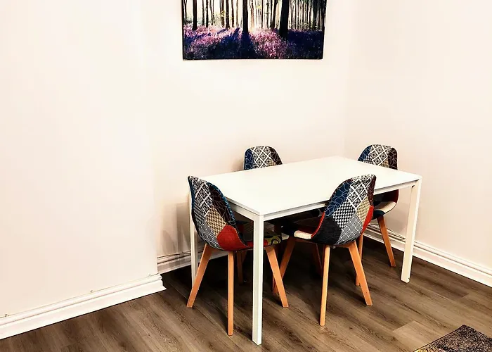 Apartment La Casita, Quarry - 2 Bedroom Entire With Free Parking