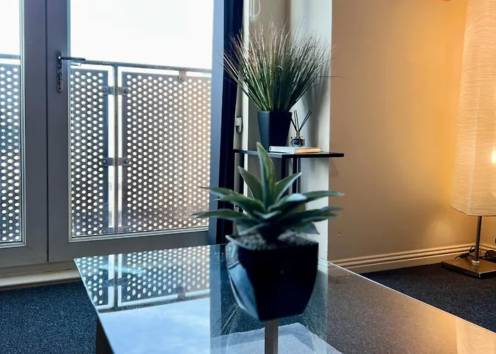 Appartement Stylish Modern Flat With Juliet Balcony & Parking