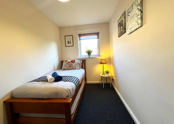 Appartement Stylish Modern Flat With Juliet Balcony & Parking *