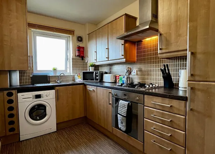 Stylish Modern Flat With Juliet Balcony & Parking Appartement *