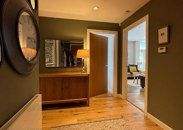 Harbour Clyde Waterfront