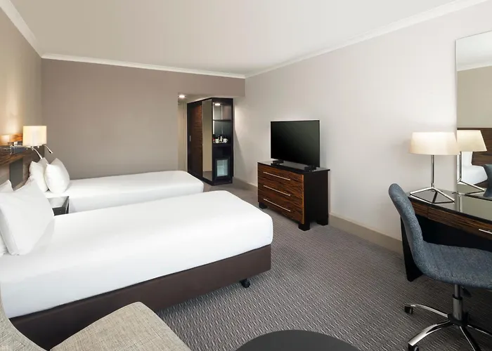 Crowne Plaza By Ihg Hotel