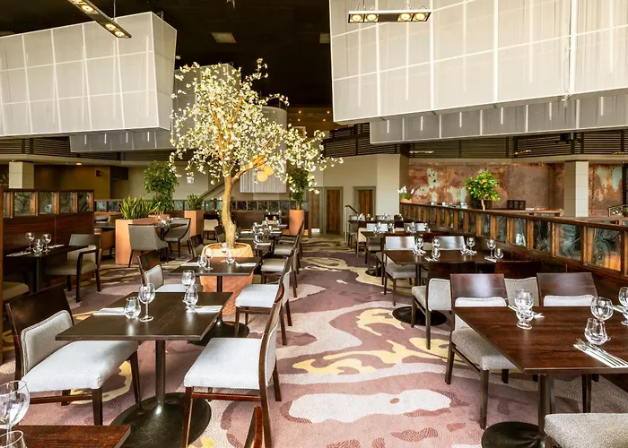 Hotel Crowne Plaza By Ihg 4*