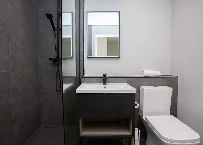 Stylish And Modern 2 Bed House Hébergement de vacances Glasgow