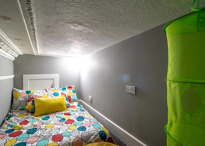 Dream With Loft West End - Pass The Keys