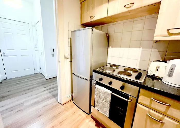 Apartament Chic Retreat In Ibrox *