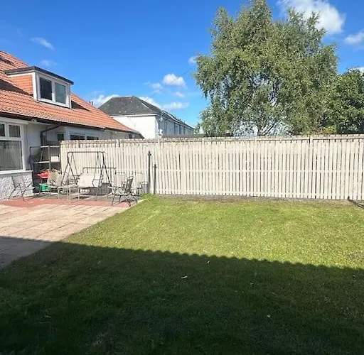 Entire Private 1 Bedroom - Guest In Апартаменты Глазго