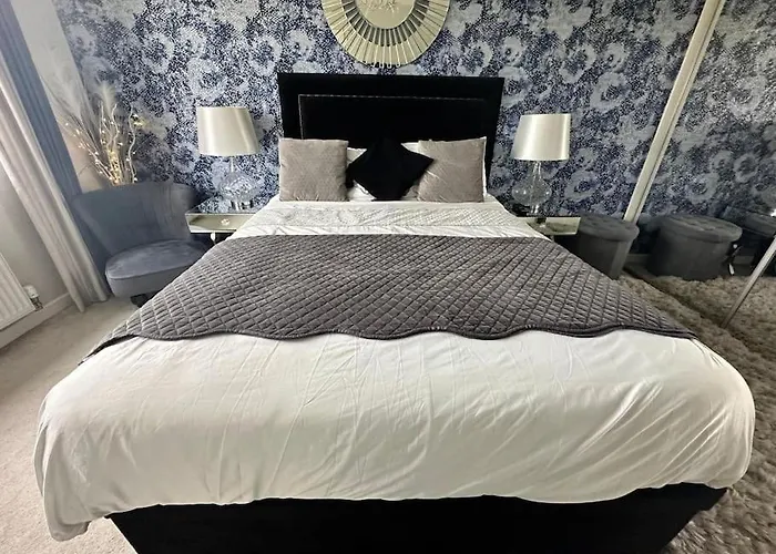 Entire 4 Bed Perfect Family In Villa *