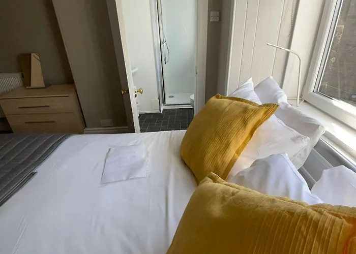 2 Bed West End Apartamento *