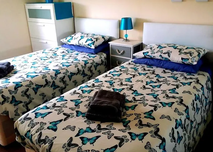 3 Bedroom - Free Parking & Wifi 350mbps