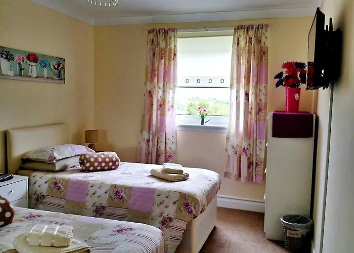 3 Bedroom - Free Parking & Wifi 350mbps