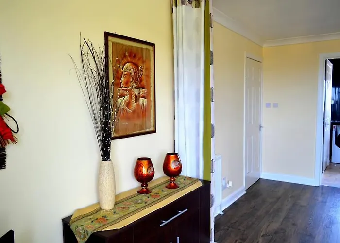 3 Bedroom - Free Parking & Wifi 350mbps Apartamento *