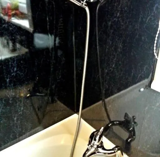 Apartamento 3 Bedroom - Free Parking & Wifi 350mbps