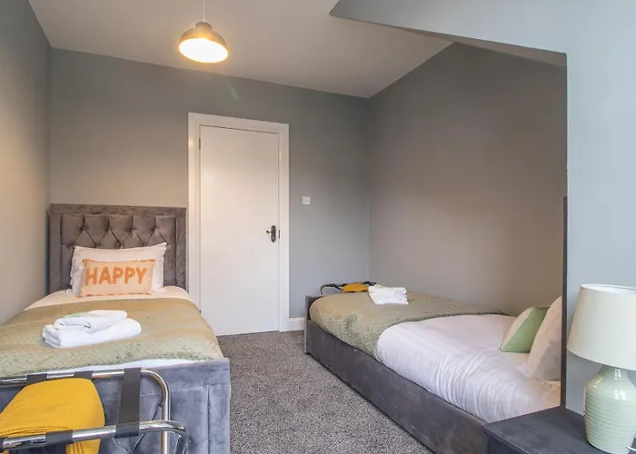 The Blue Nile Hillhead - Pass The Keys Apartment *