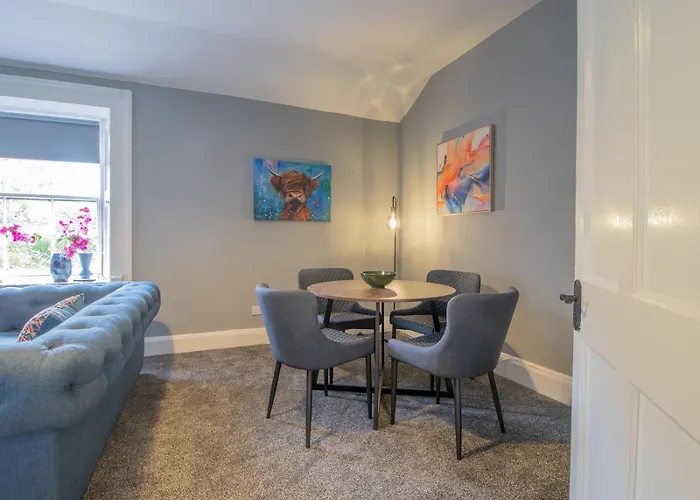 The Blue Nile Hillhead - Pass The Keys Apartment