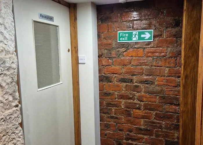 Douglas 3* גלאזגו