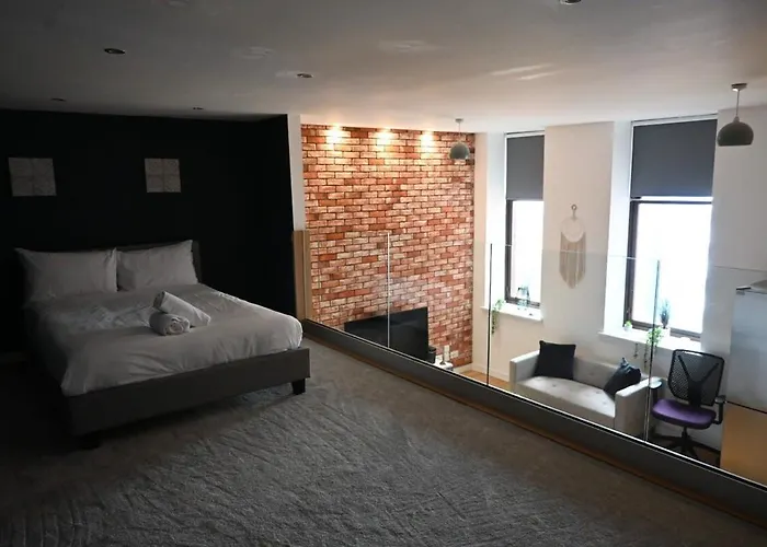 Stunning Centre Duplex