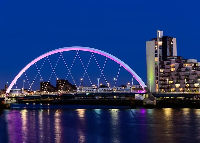 Semesterbostad Boutique West End - 'the Nook' *