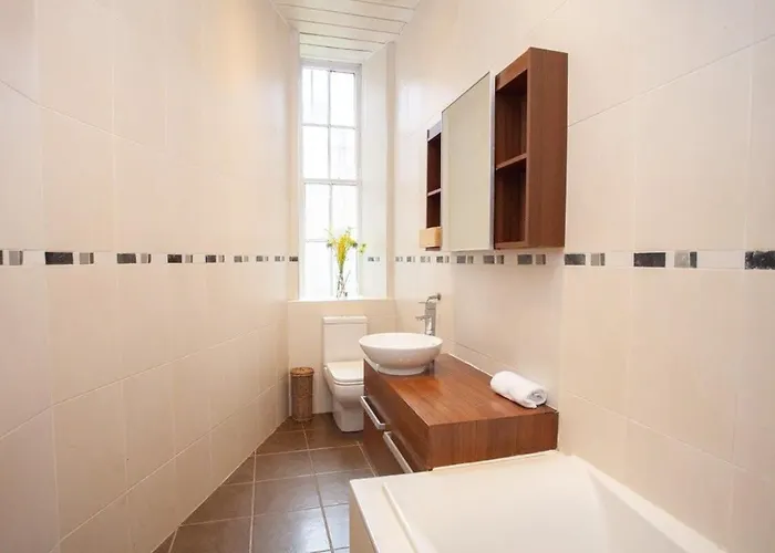 Lovely Flat In Ideal Location 格拉斯哥