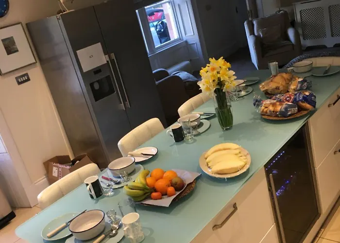 The West Highland Way 5* Glasgow