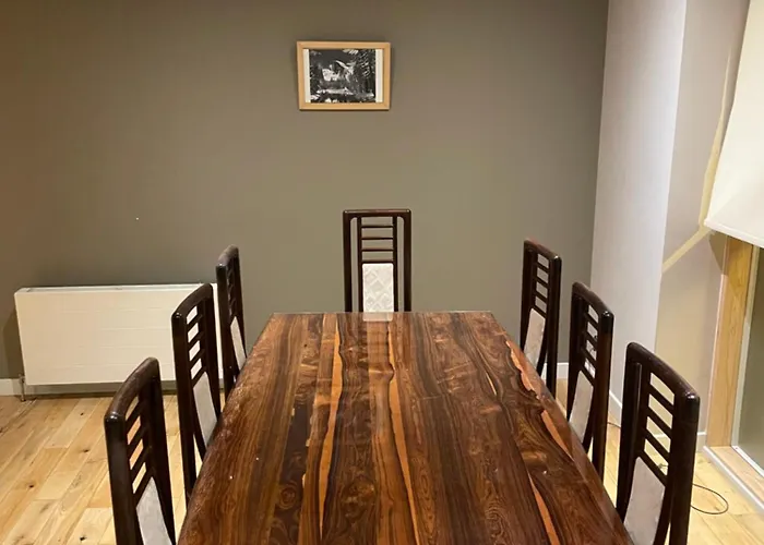 5 Beds ,4 Bedroom Duplex West Of Near Centre * Glasgow