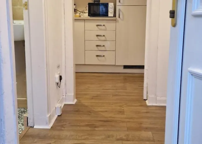 Vakantiehuis Archillects Entire Two Bedroom Comfy House - Free Parking