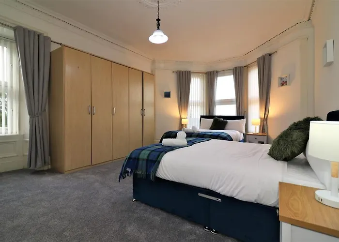 Villa 10 Bedrooms Pool Table Garden Piano