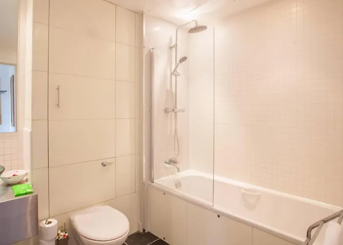 With River View Next To Hydro *