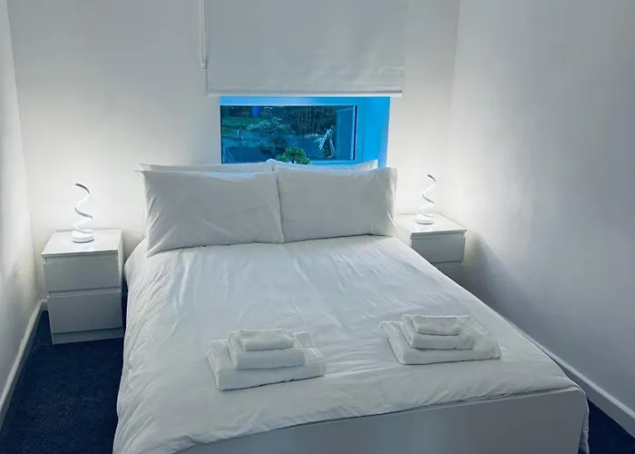 Modern 2 Bedroom House With Loft Conversion