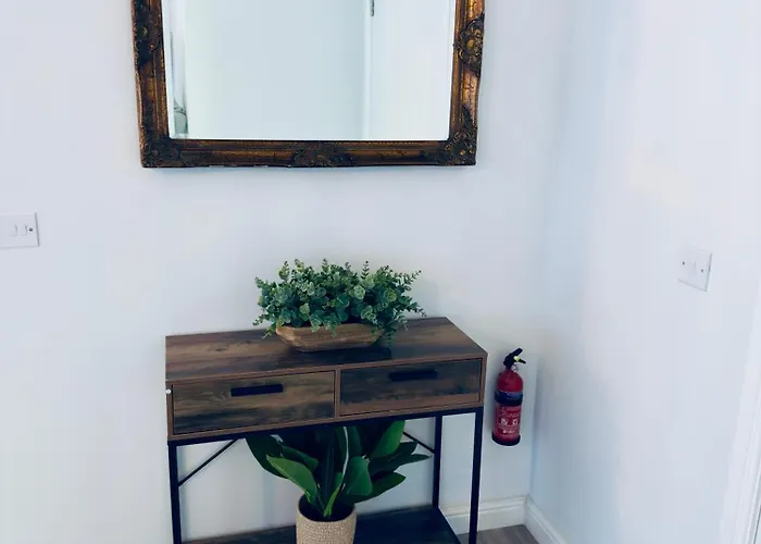 Modern Flat In Free Parking & Wifi Глазго