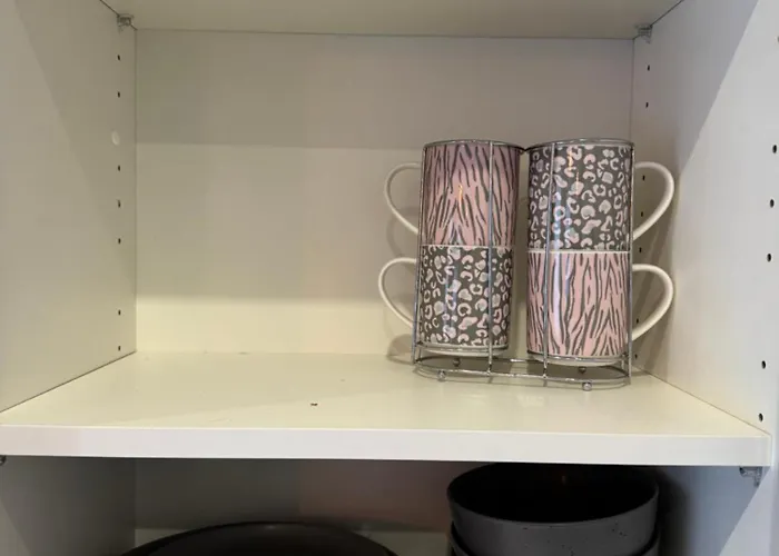 Modern Flat In Free Parking & Wifi Апартаменты