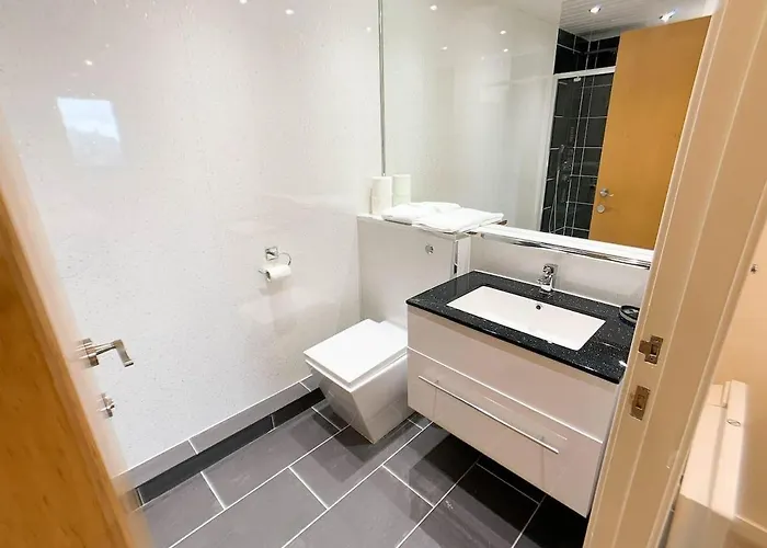 2bd Near Hydro Secc Centre Great Location