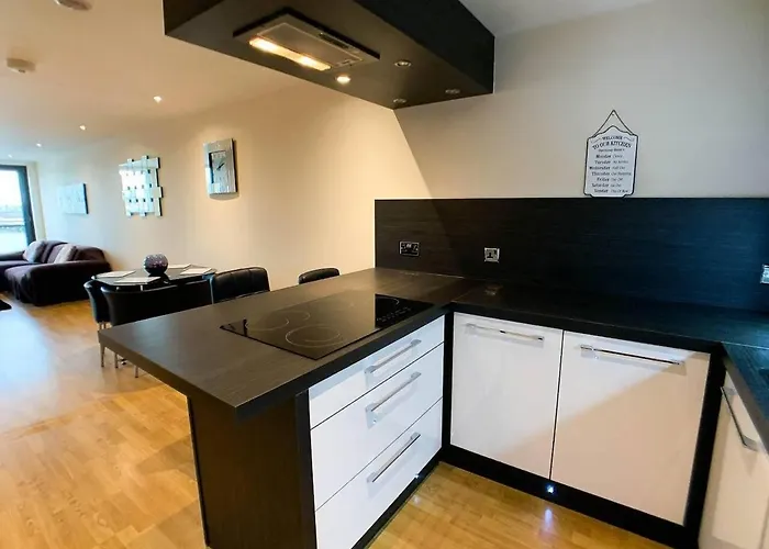 2bd Near Hydro Secc Centre Great Location Apartment