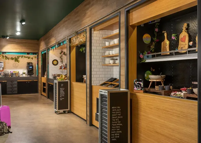 Moxy Merchant 3* Glasgow