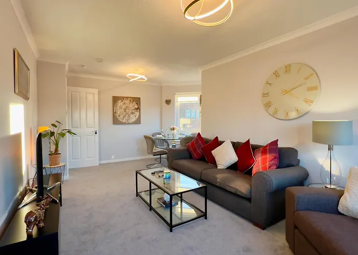 Chic & Cozy 2-bed Flat In - Free Parking 公寓 *