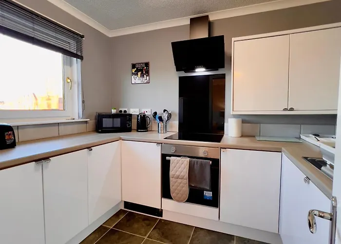 Chic & Cozy 2-bed Flat In - Free Parking 公寓 *