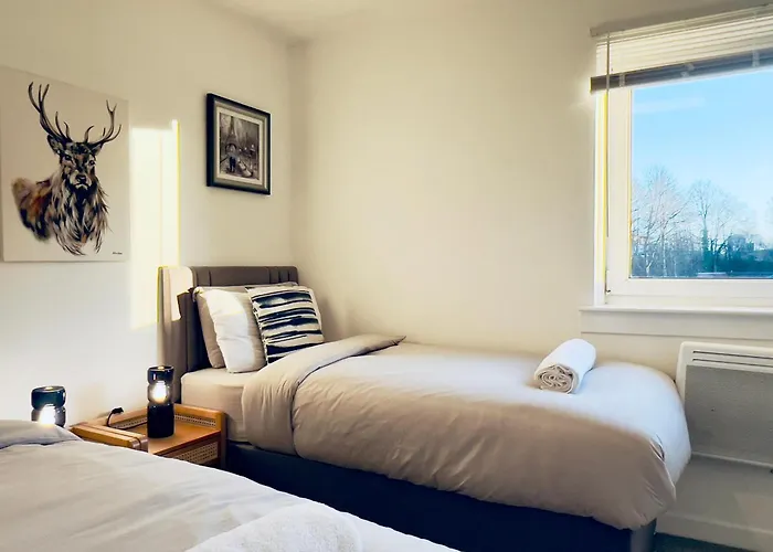 Chic & Cozy 2-bed Flat In - Free Parking * 格拉斯哥