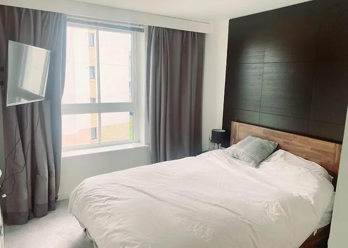 Modern Two Bed With Free Parking Appartamento Glasgow