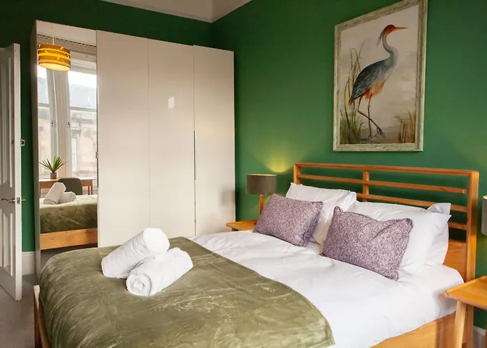 Newly Renovated Flat In Trendy Finnieston דירה