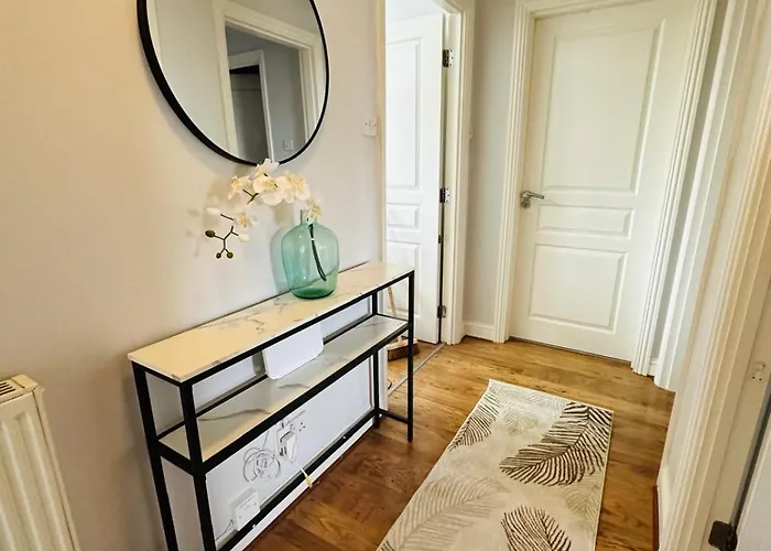 Apartman Modern Economy With King Bed