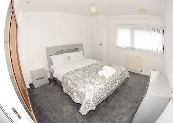 Hydro With Great Views *