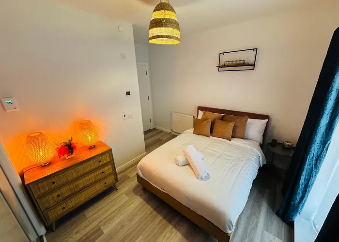 Modern Flat In Free Parking & Wifi Апартаменты *