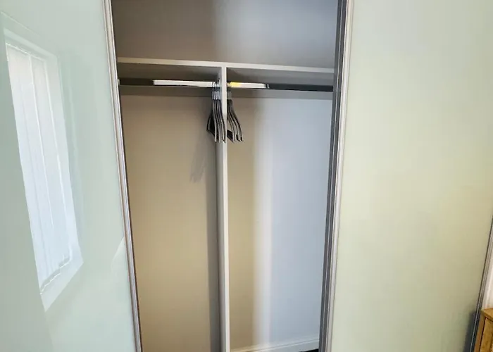 Modern Flat In Free Parking & Wifi Апартаменты Глазго